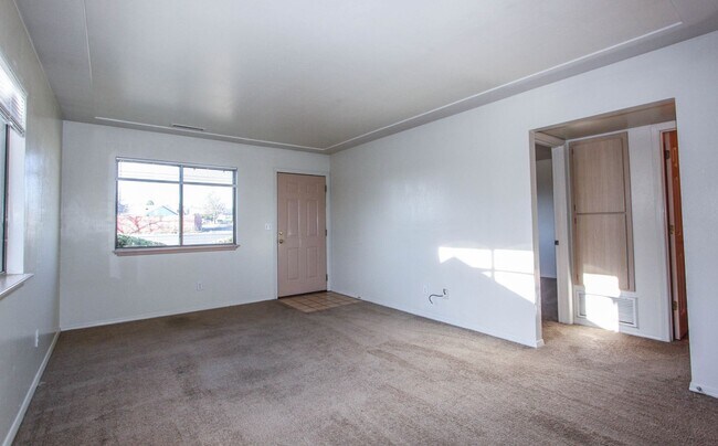 Photo - 8040 E Lakeshore Dr Unit Apt B