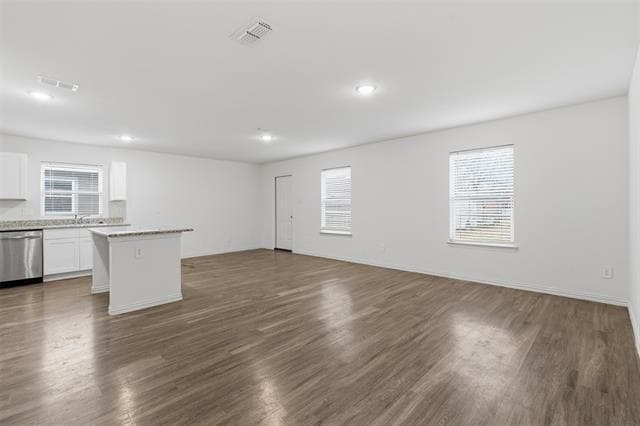 Photo - 104 Holiday Dr