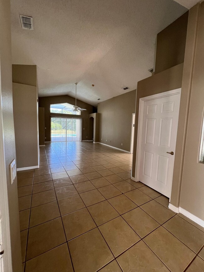 Photo - 4714 Prairie Point Blvd