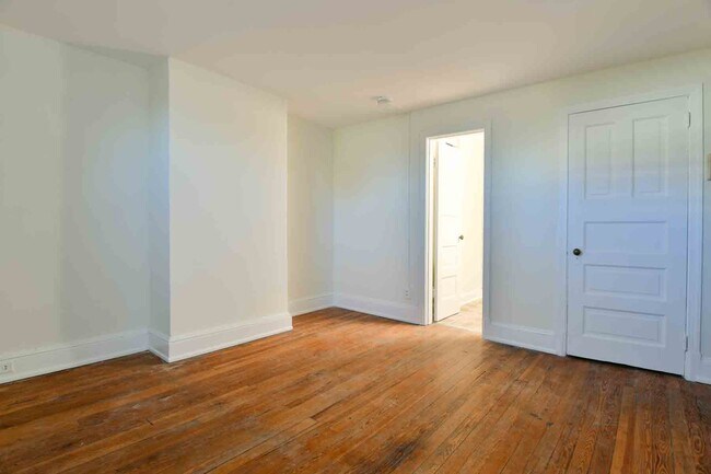 Photo - 1803 19th St NW Unit 9