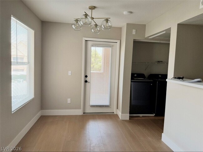 Photo - 1150 N Buffalo Dr Unit 2025