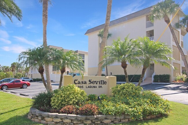 Building Photo - Casa Seville Annual Condo for Rent Unit 305