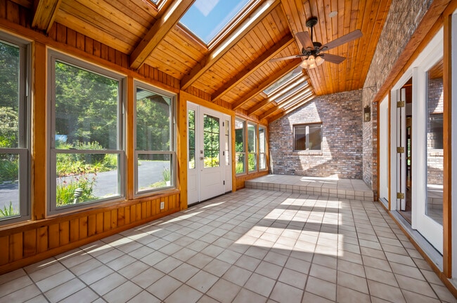 Photo - 26 Canter Ct