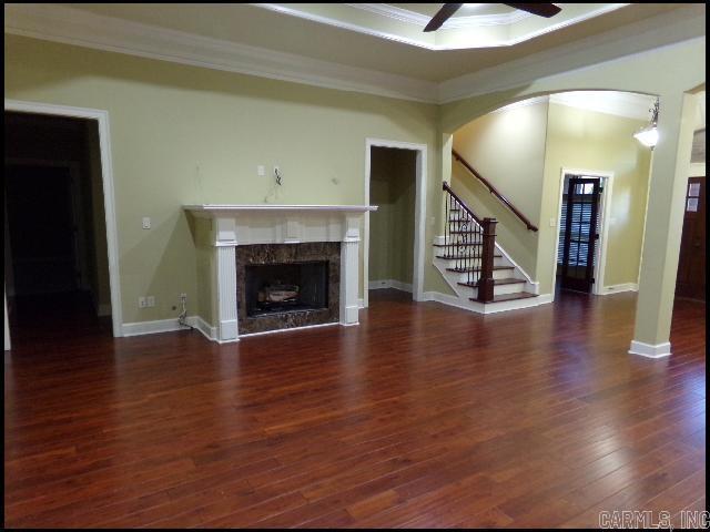 Photo - 111 Chelle Ln