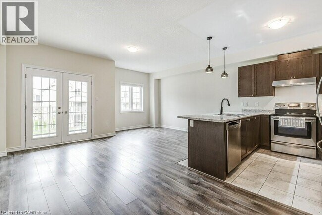 Photo - 16 Hiscott Dr