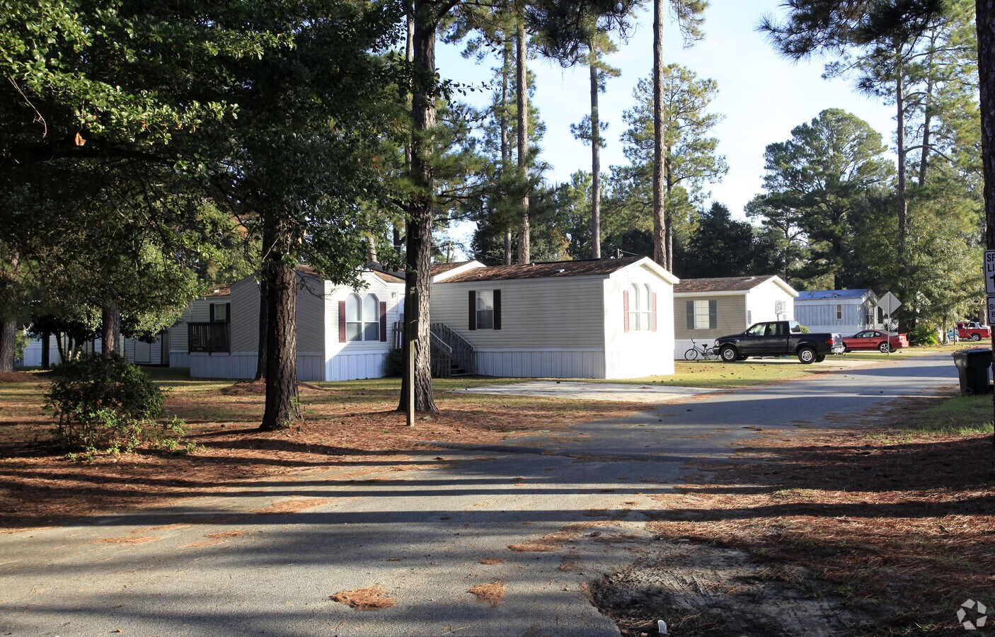 Photo - Whispering Pines MH & RV Park Apartments