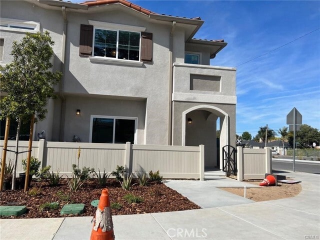 Photo - 2043 Lincoln Ave Townhome