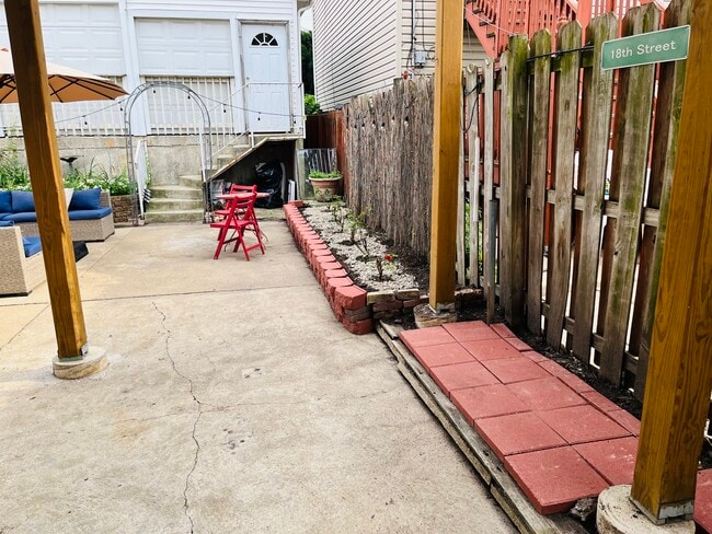 Photo - 2318 W 19th St Unit 1