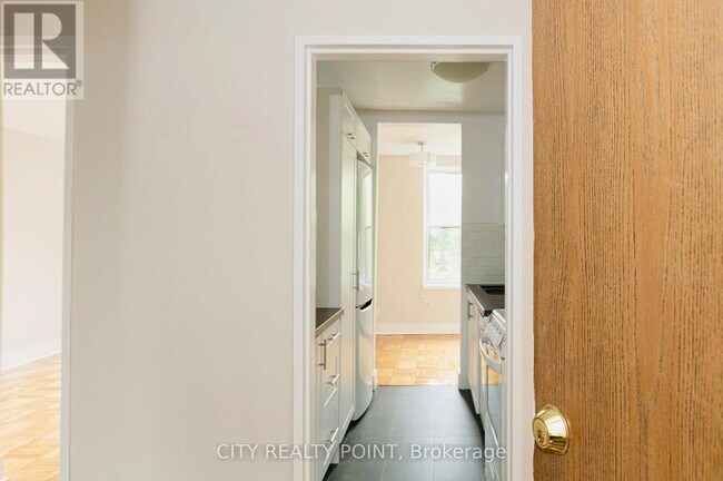 Photo - 1545 Bathurst St Unit 403