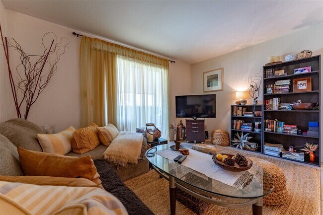 Photo - 1400 Gandy Blvd N Unit 1501