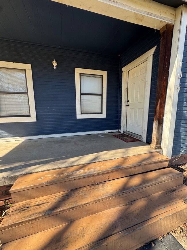 Photo - Cozy Three Bedroom House for Rent!