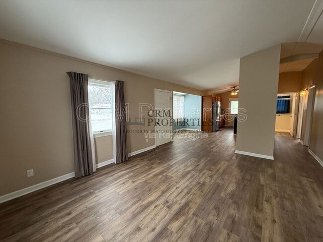 Photo - 1004 E Cornell Rd