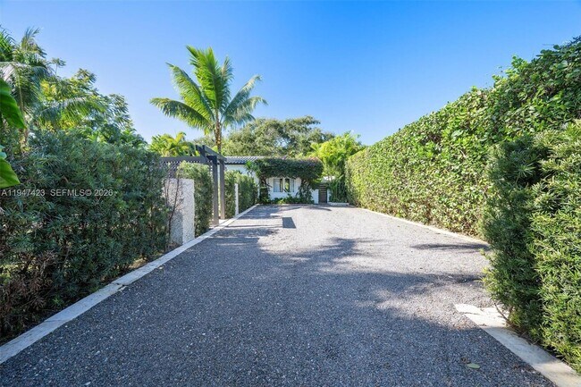 Photo - 11270 NE 9th Ave