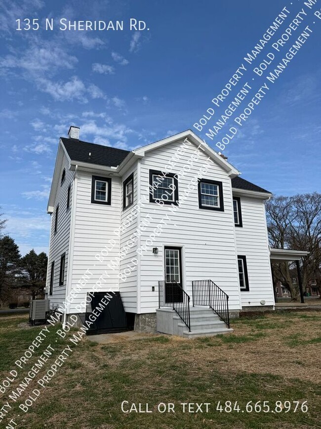 Photo - 135 N Sheridan Rd