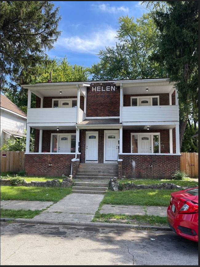 56-62 S Burgess Ave - 56-62 S Burgess Ave Casa