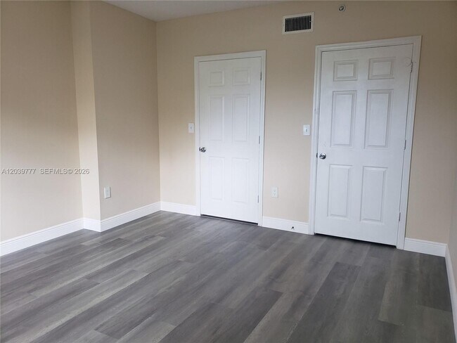 Photo - 231 SW 116th Ave Unidad 19105