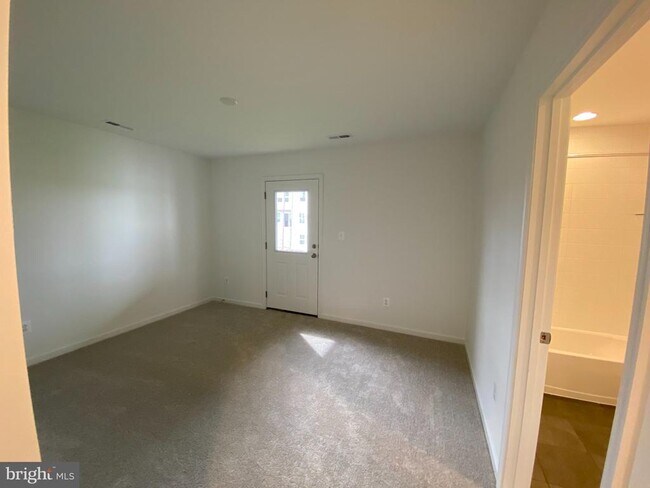 415 Aragon Dr