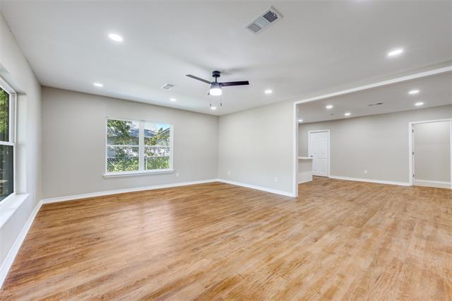 Photo - 609 W Owings St