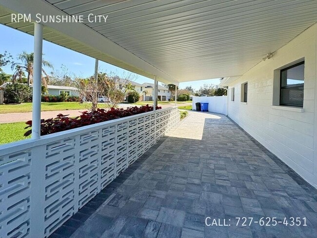 Photo - 1516 Delaware Ave NE