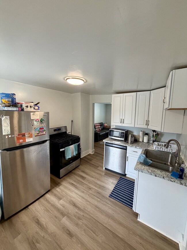 79 St Charles St Unidad 79 St Charles Apt 2
