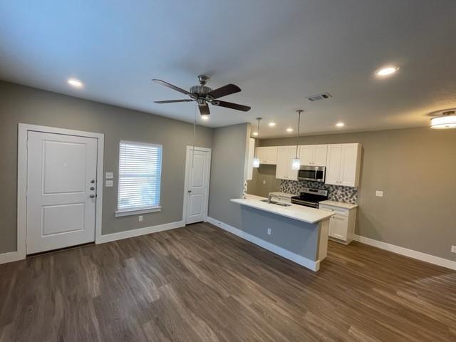 Photo - 8008 Doreen Ave