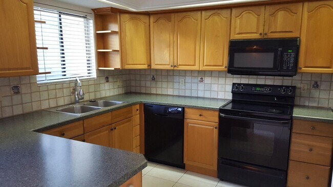 Photo - 11868 Sturbridge Ln Unit 11868 Sturbridge Lane