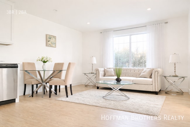 Photo - 1932 New England St