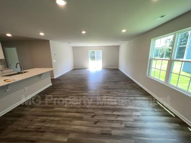 Photo - 1401 Woodhouse Dr