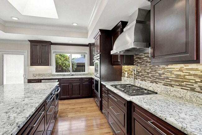 Photo - 10700 Farallone Dr