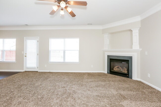 Photo - 4823 Sunburst Ln