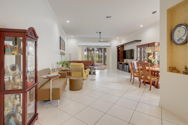 Photo - 6763 Rothschild Cir