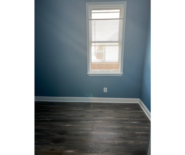 Photo - 3010 Virginia Ave Unit 1D Available $500 9