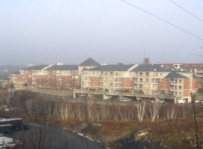 Building Photo - The Meridian Apartments