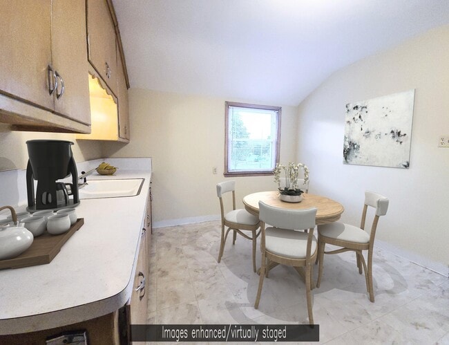 Photo - 6931 W Cleveland Ave Unit Upper