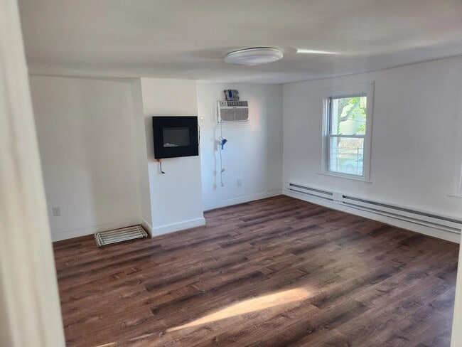 Photo - 23 Brownell St Unit 2nd Floor