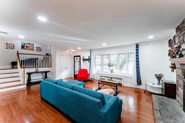 Photo - 575 Cornwell Ave