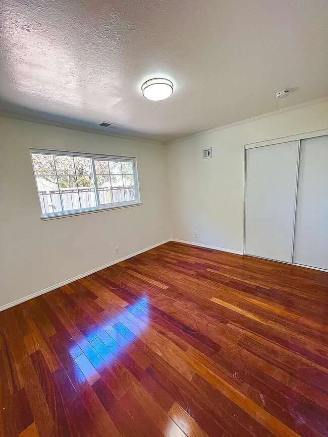 Photo - 3175 Machado Ave