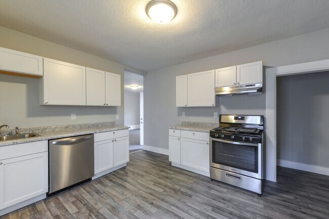 Photo - 1823 Quincy St NE Unit 2
