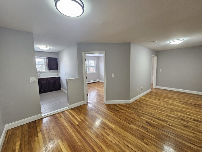 Photo - 363 Park Ave Unidad 17