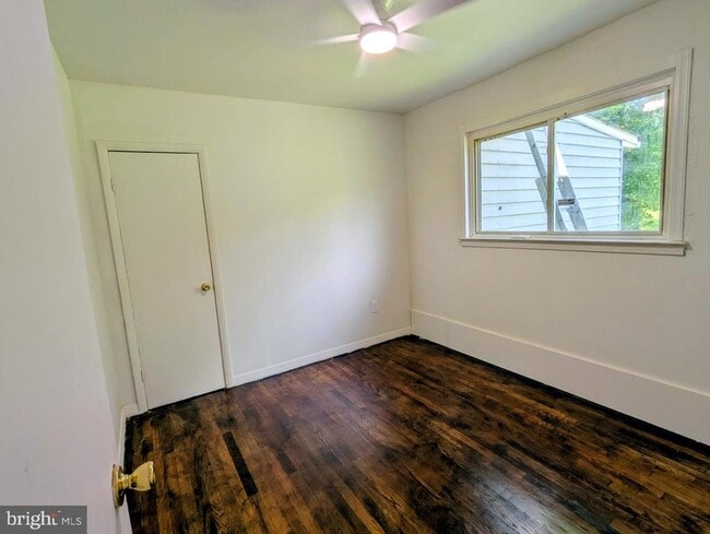 Photo - 2225 Williams Dr