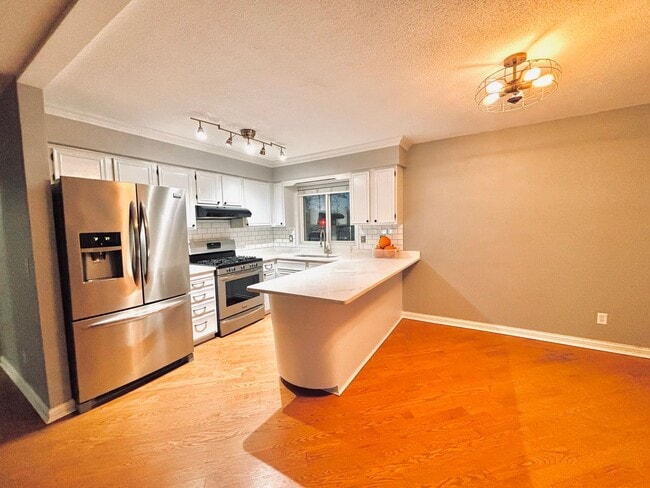 Photo - Hidden Gem! 4bed 2bath Single Family Home...