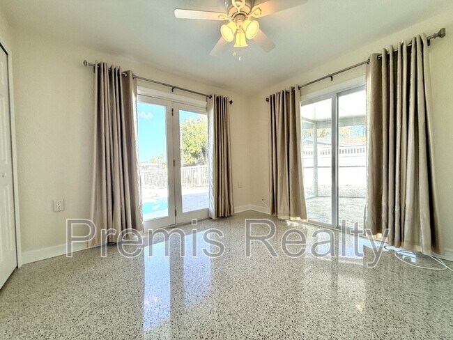 Photo - 2192 Louisa Dr