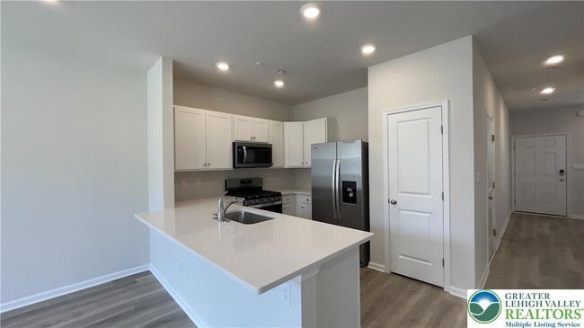 Photo - 1248 Martin Rd