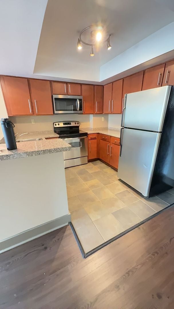 Photo - Great find for Lake Plaza: Available for FALL 2026! $3600/month - Move in 8/13/26! Unidad 504