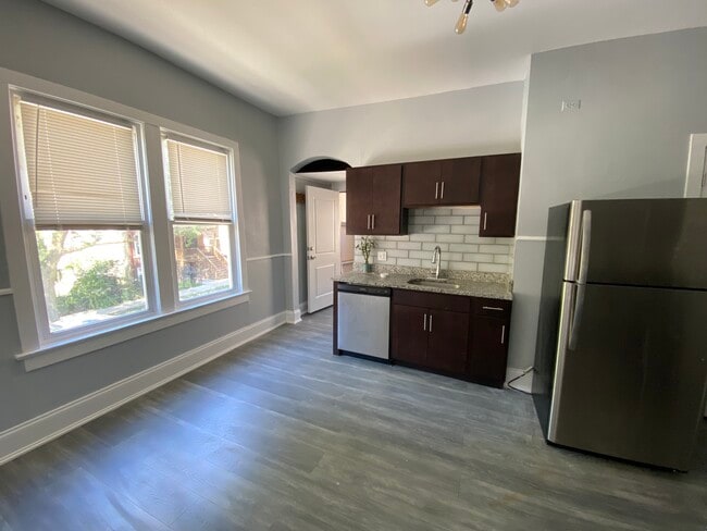 Photo - 2659 W Homer St Unit 2R