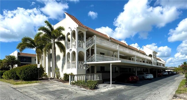 Top-Floor 2/2 Condo in Prime Bonita Locati... - Top-Floor 2/2 Condo in Prime Bonita Locati...