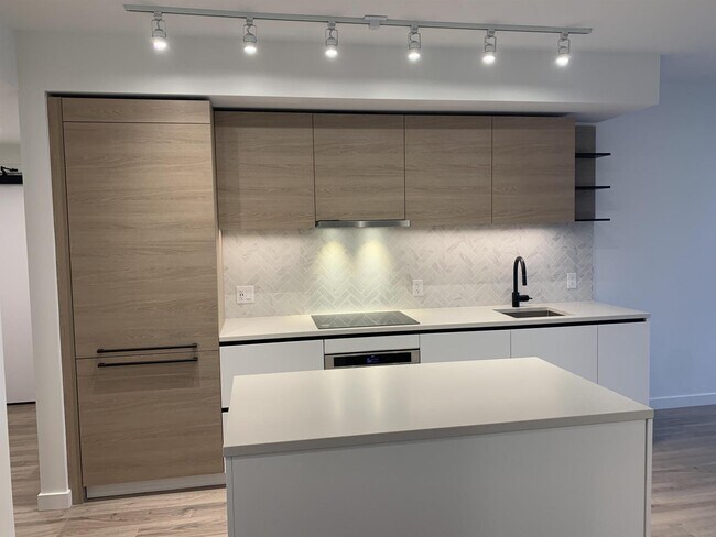 Photo - 13428-13105 105 Ave Unité 512