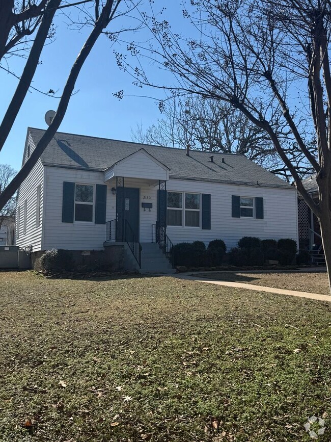 Building Photo - Adorable Cottage Home in Park Hill