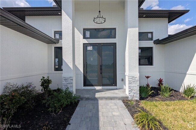 Building Photo - 4325 NW 31st St Rental