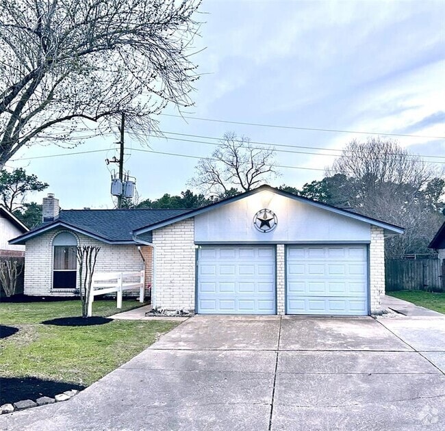 Building Photo - 14411 Cypress View Dr Rental